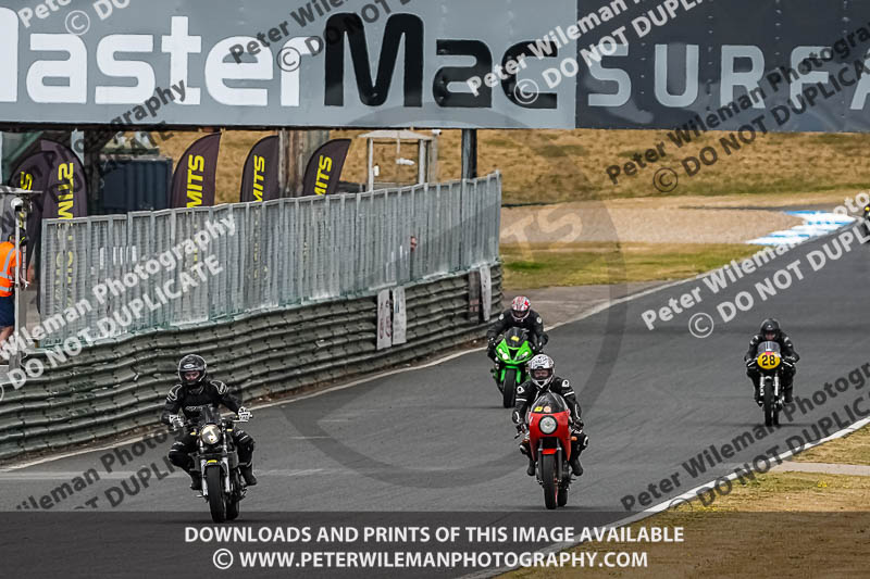 enduro digital images;event digital images;eventdigitalimages;mallory park;mallory park photographs;mallory park trackday;mallory park trackday photographs;no limits trackdays;peter wileman photography;racing digital images;trackday digital images;trackday photos